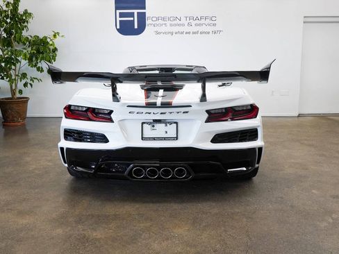 Used 2026 Chevrolet Corvette ZR1 w/ ZR1 Carbon Fiber Aero Package RWD image 8