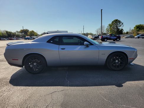 Used 2015 Dodge Challenger R/T Plus image 4