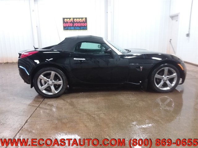 Used 2009 Pontiac Solstice GXP w/ Club Sport Package RWD image 2