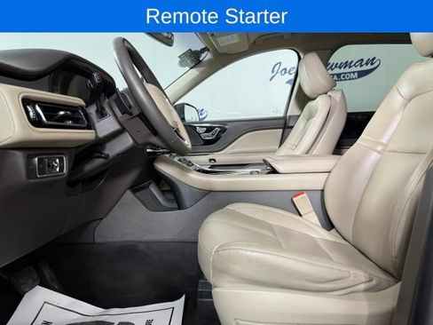 Used 2023 Lincoln Aviator AWD w/ Premium Package image 13