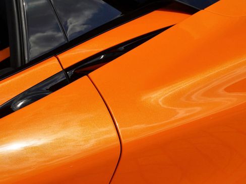 Used 2024 McLaren 750S Spider RWD image 20