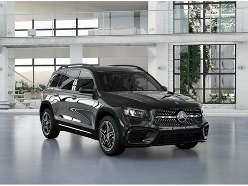 Used 2024 Mercedes-Benz GLB 250 image 27