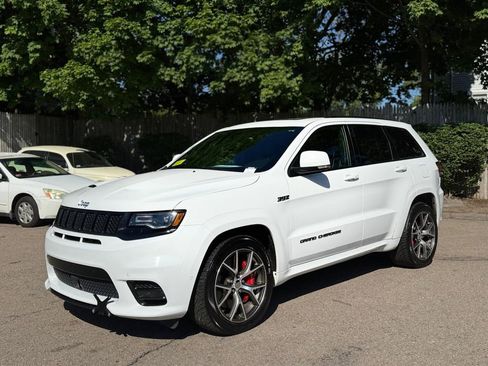 Used 2017 Jeep Grand Cherokee SRT AWD/4WD image 2