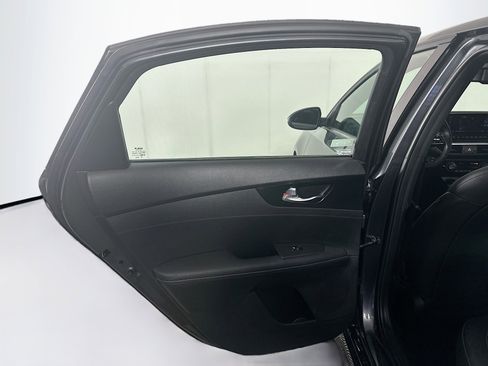 Used 2023 Kia Forte GT-Line image 25