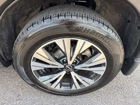 Certified 2023 Nissan Rogue SV AWD/4WD image 31