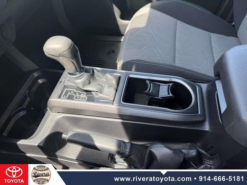 Used 2023 Toyota Tacoma TRD Off-Road AWD/4WD image 17