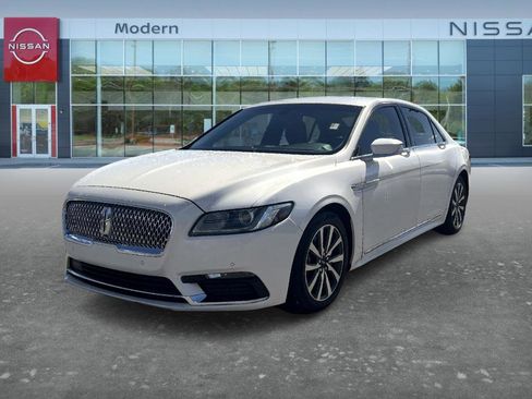 Used 2018 Lincoln Continental Premiere image 1