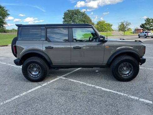 Used 2025 Ford Bronco Badlands AWD/4WD image 12