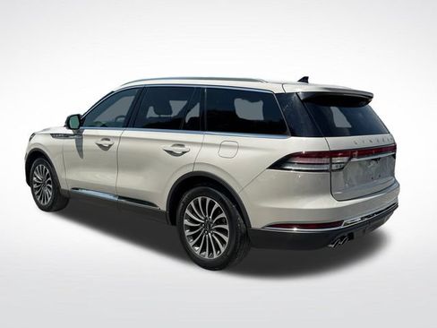 Used 2022 Lincoln Aviator Reserve w/ Elements Package Plus RWD image 3