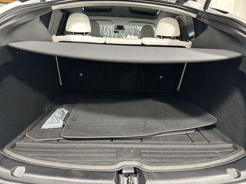 Used 2023 Tesla Model Y Performance image 32