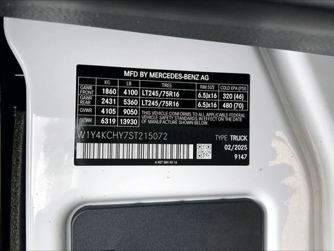 Used 2025 Mercedes-Benz Sprinter 2500 image 33