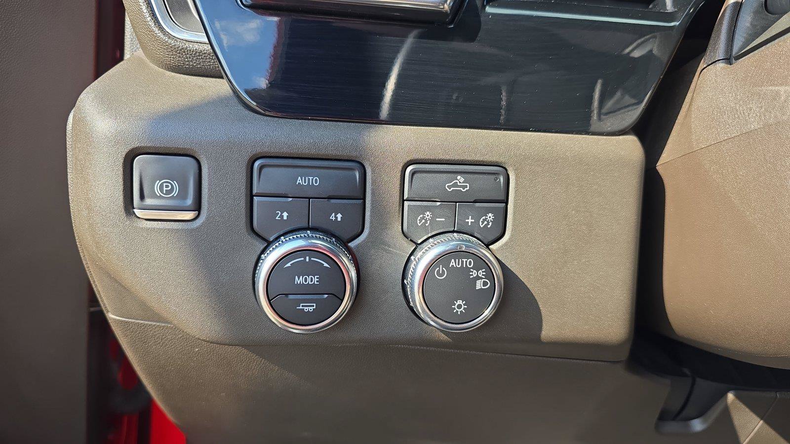 Used 2023 GMC Sierra 1500 SLE AWD/4WD image 24