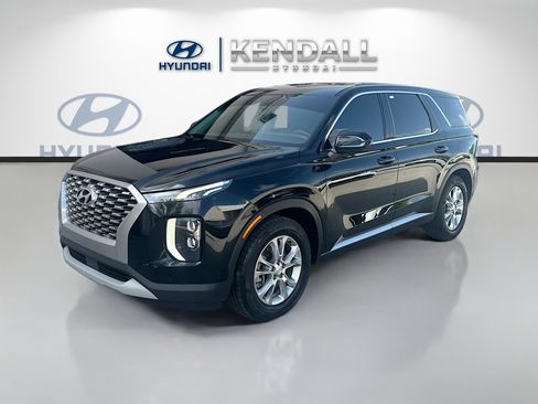 Used 2022 Hyundai Palisade SE FWD image 3