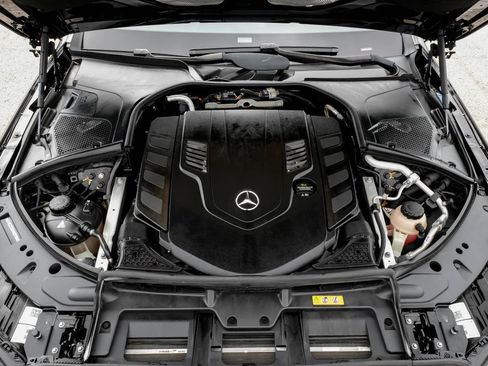 Used 2022 Mercedes-Benz S 580 4MATIC Sedan image 46