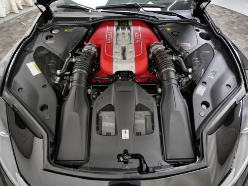 Certified 2022 Ferrari 812 GTS RWD image 36