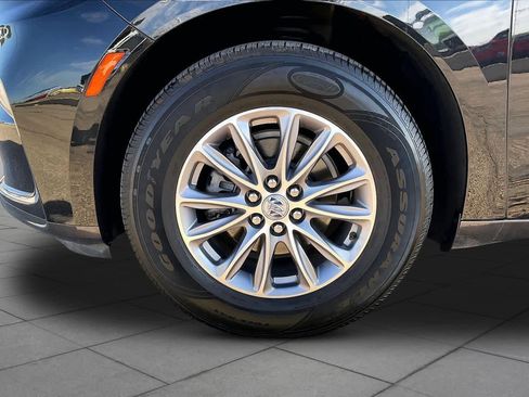 Used 2024 Buick Enclave Premium AWD/4WD image 11