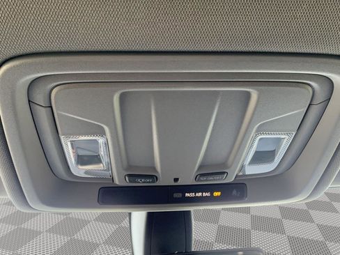 Used 2022 Chevrolet Silverado 1500 W/T w/ Trailering Package image 18