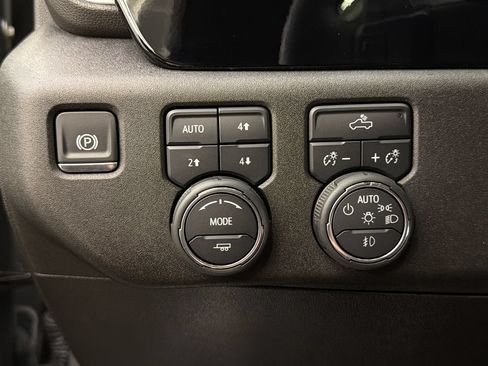 Used 2025 Chevrolet Silverado 1500 RST w/ Convenience Package II AWD/4WD image 31