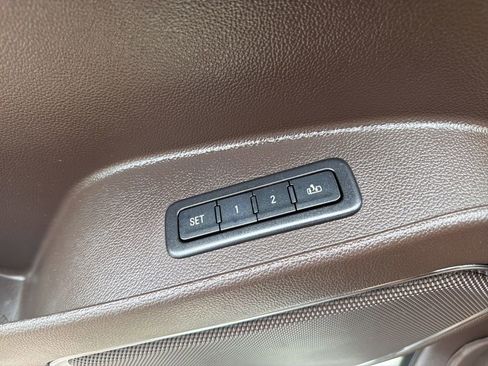 Used 2015 Chevrolet Tahoe LTZ AWD/4WD image 31