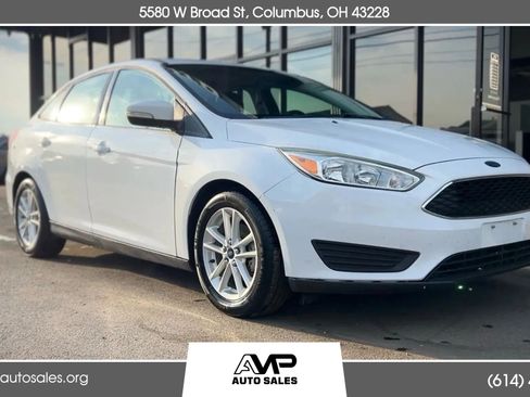 Used 2015 Ford Focus SE w/ SE Cold Weather Package FWD image 1