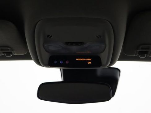 Used 2022 Buick Encore GX Select w/ Sport Touring Package FWD image 24