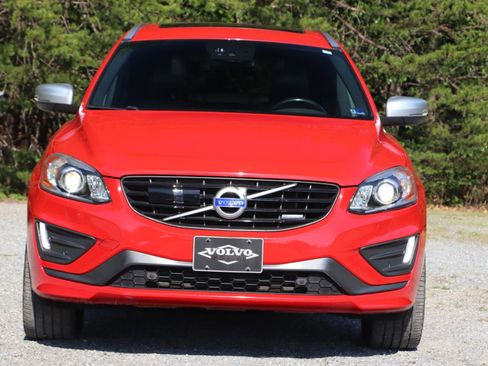 Used 2015 Volvo XC60 T6 R-Design Platinum AWD/4WD image 37