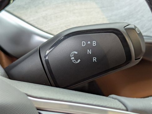 New 2025 Volkswagen ID. Buzz Pro S Plus image 16