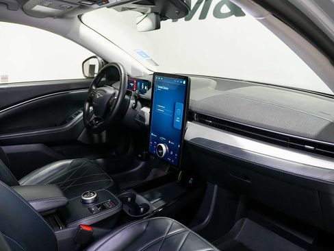 Used 2023 Ford Mustang Mach-E Select RWD image 18
