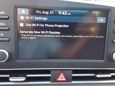 New 2026 Hyundai Elantra Hybrid FWD image 15