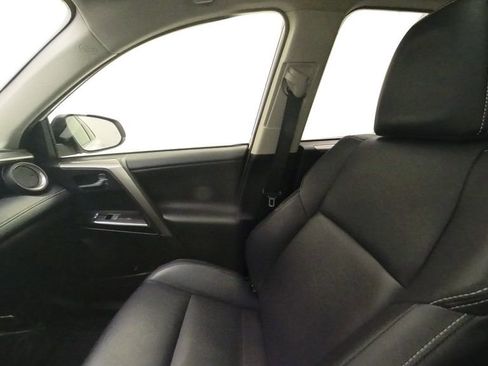 Used 2018 Toyota RAV4 Limited w/ Carpet Mat Package image 25