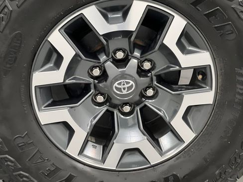 Used 2023 Toyota Tacoma TRD Off-Road image 62