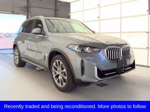 Used 2025 BMW X5 xDrive40i AWD/4WD image 1