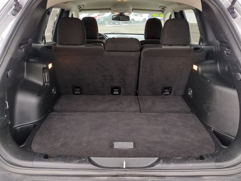 Used 2016 Jeep Cherokee Sport w/ Cold Weather Group image 15