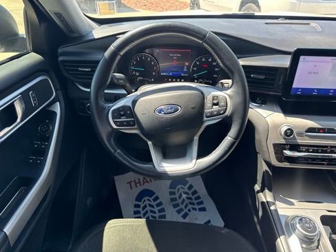 Used 2020 Ford Explorer XLT RWD image 13