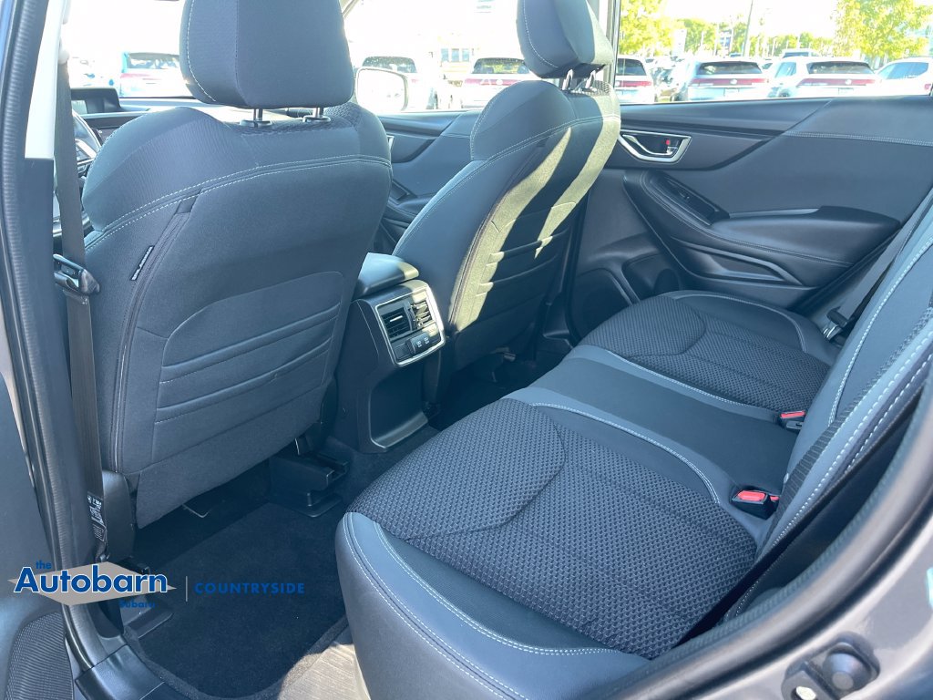 Used 2023 Subaru Forester Premium AWD/4WD image 25