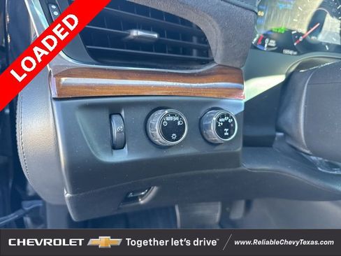 Used 2019 Cadillac Escalade ESV Premium Luxury image 26