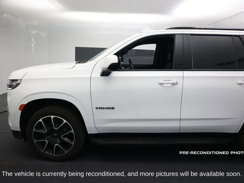 Used 2023 Chevrolet Tahoe RST image 2