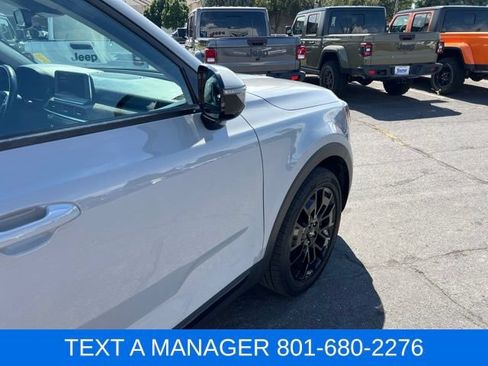 Used 2022 Kia Telluride SX w/ SX Prestige Package AWD/4WD image 8