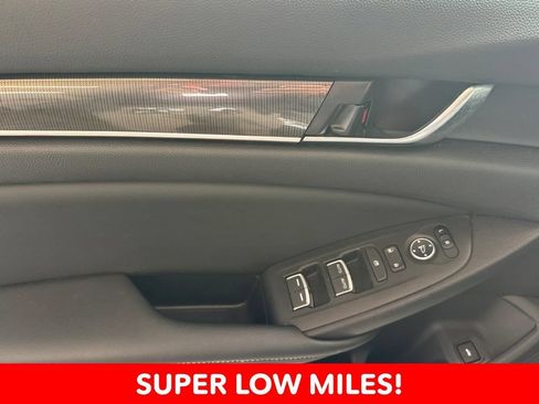 Used 2020 Honda Accord Sport image 10