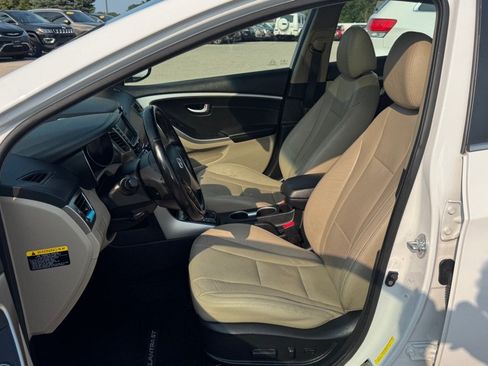 Used 2013 Hyundai Elantra GT w/ Tech Pkg FWD image 45