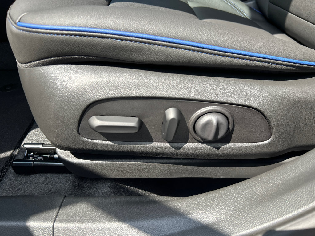 New 2026 Buick Envista Sport Touring w/ Convenience I Package FWD image 19