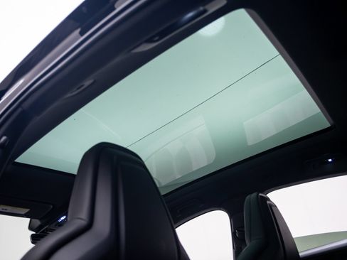 Certified 2025 Porsche Cayenne E-Hybrid Coupe AWD/4WD image 16