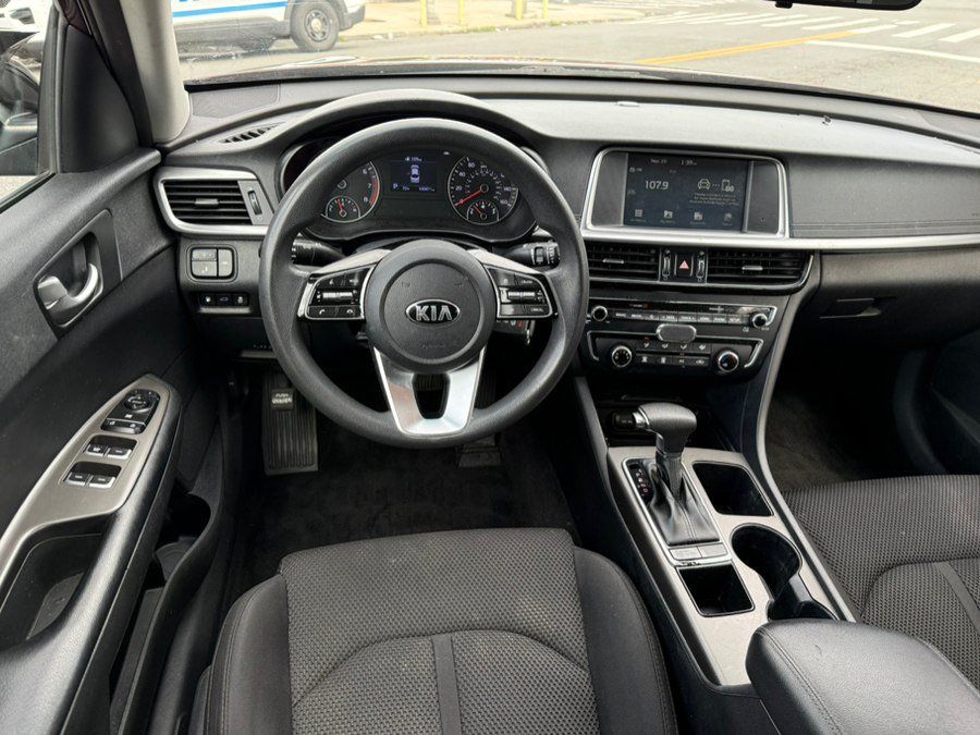 Used 2020 Kia Optima LX FWD image 11