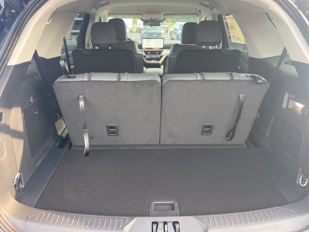 New 2026 Ford Explorer Active w/ Active Comfort Package RWD image 9