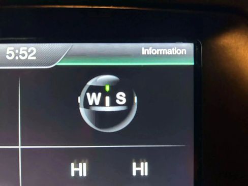 Used 2015 Ford Explorer Sport image 16