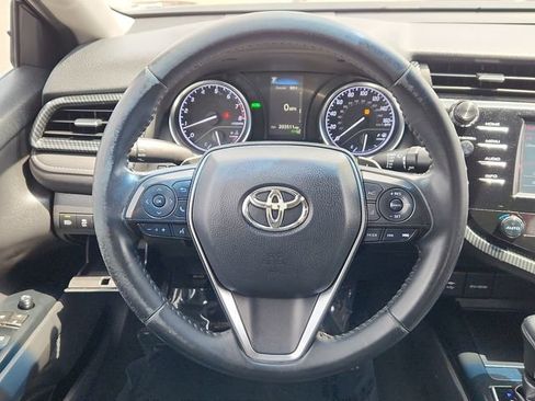 Used 2018 Toyota Camry SE w/ Moonroof Package FWD image 35