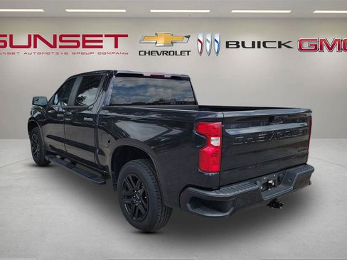 Used 2023 Chevrolet Silverado 1500 Custom AWD/4WD image 6