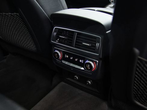 Used 2019 Audi Q7 3.0T Prestige AWD/4WD image 35