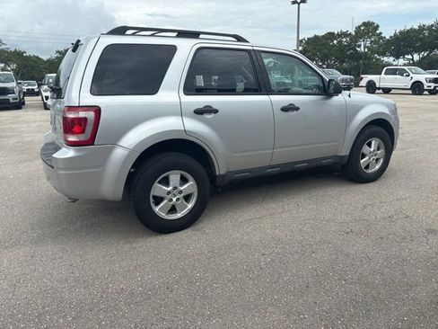 Used 2010 Ford Escape XLT FWD image 4