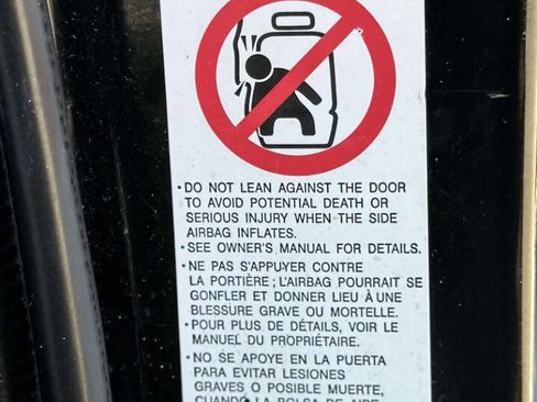 Used 2019 Toyota RAV4 XLE w/ Convenience Package image 14